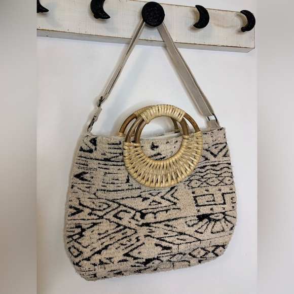 Beachy Cream and Black Geometric Terry Wooden Handle Boho Bag - Picture 6 of 7
